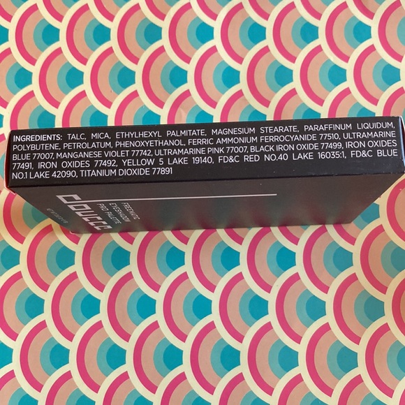 Makeup bundle - Picture 5 of 6